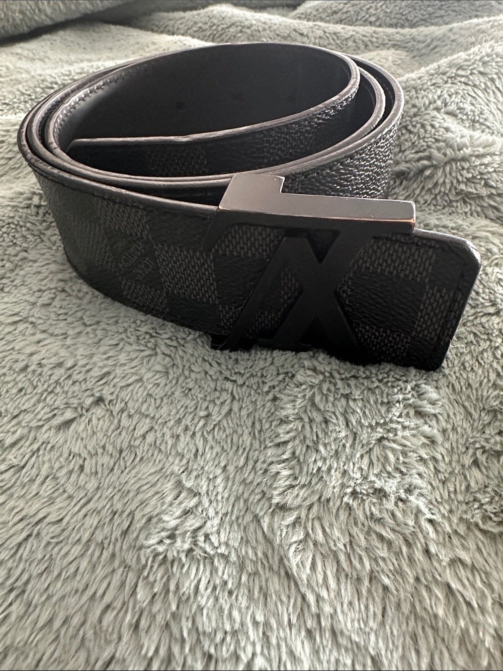 Louis Vuitton Black Damier Signature LV Buckle Men's Belt - Picture 14 of 14